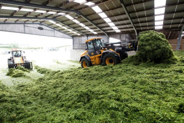 How Does CreChar Affect Silage and Slurry?